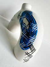 Load image into Gallery viewer, C1P Crescent Vase