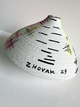 Load image into Gallery viewer, C1P UFO Vase