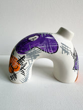 Load image into Gallery viewer, C1P Crescent Vase